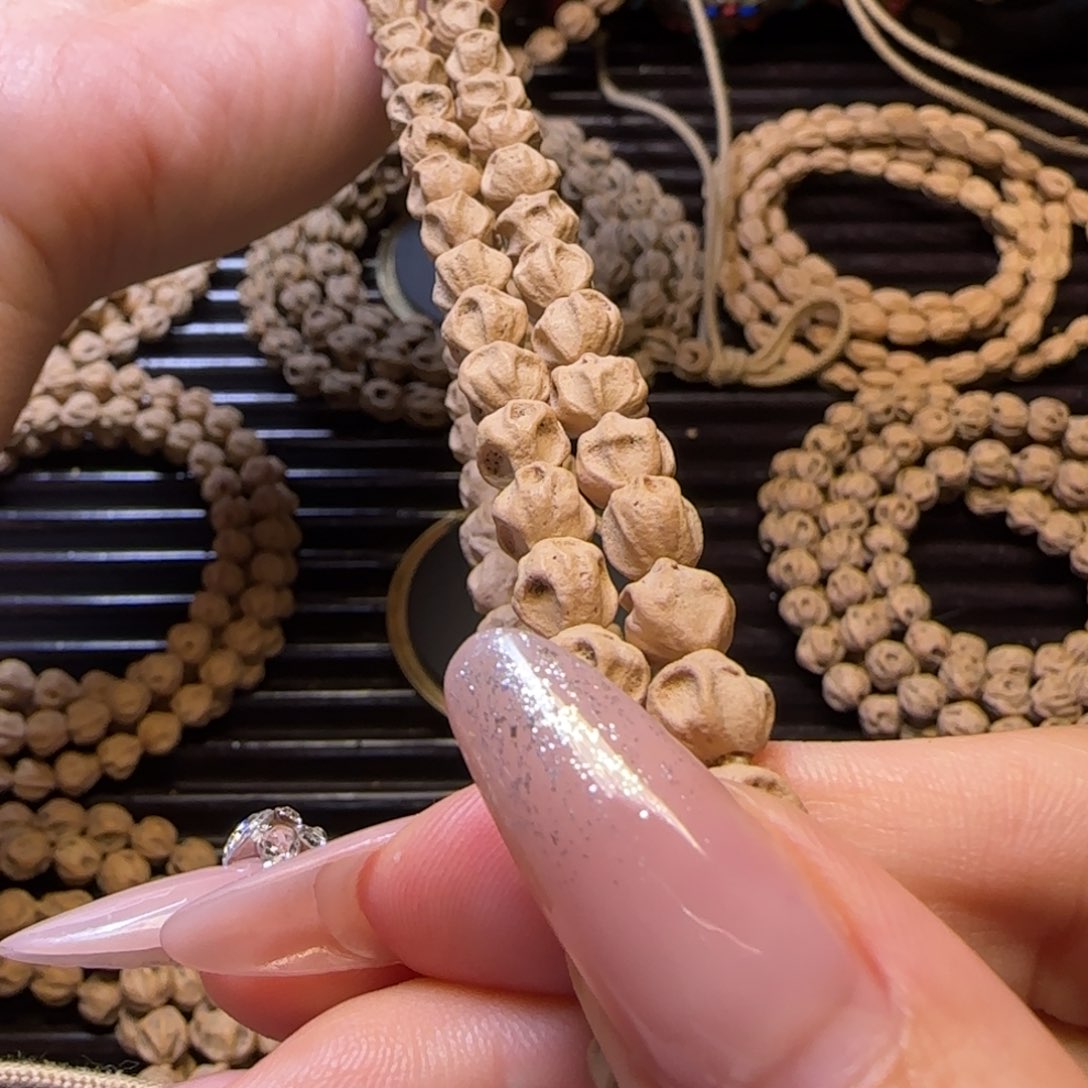 柏香籽/百香籽吊坠浪*