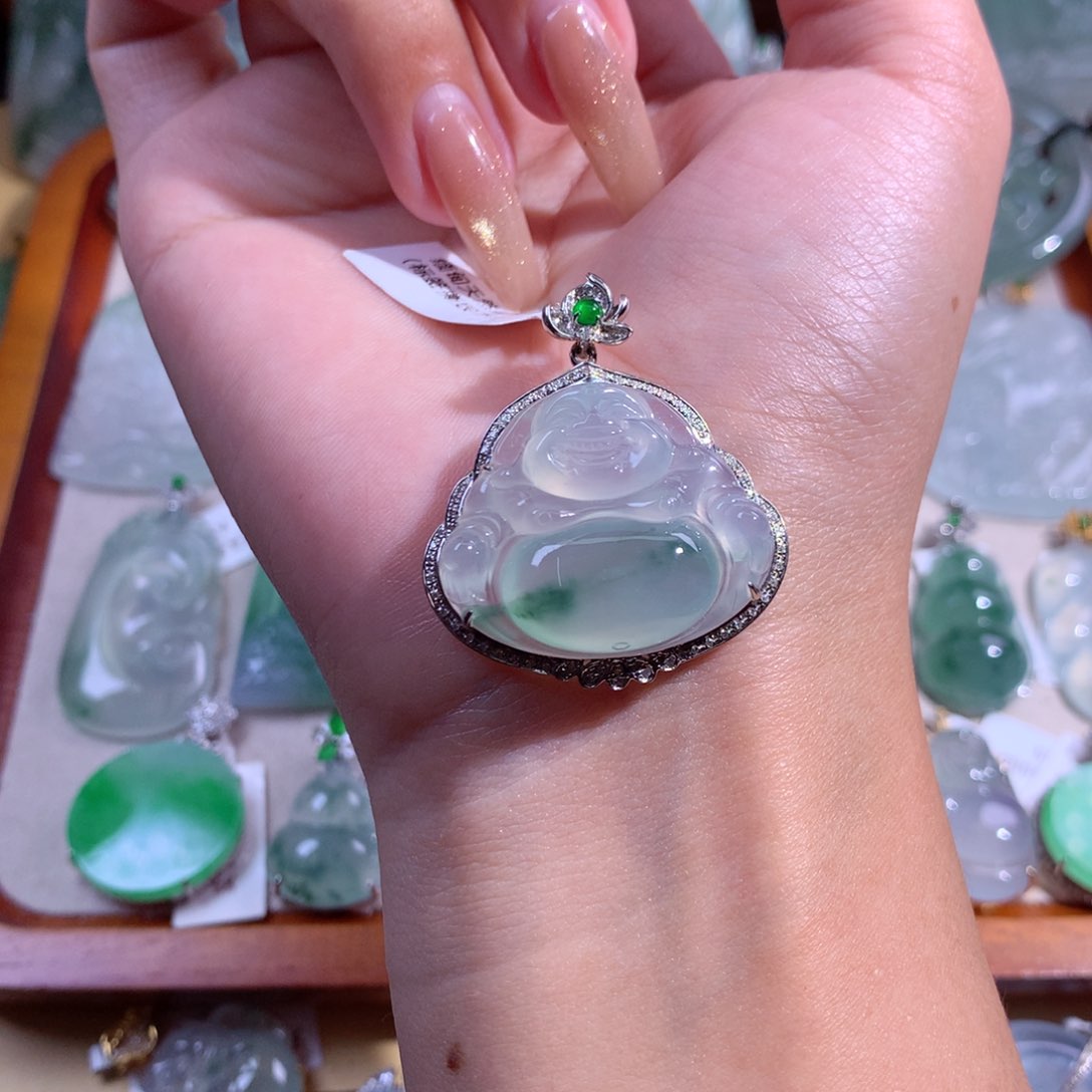 翡翠吊坠(不含链)18K金镶嵌