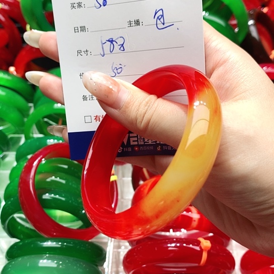 【闪购商品】手镯玛瑙/玉髓未镶嵌38