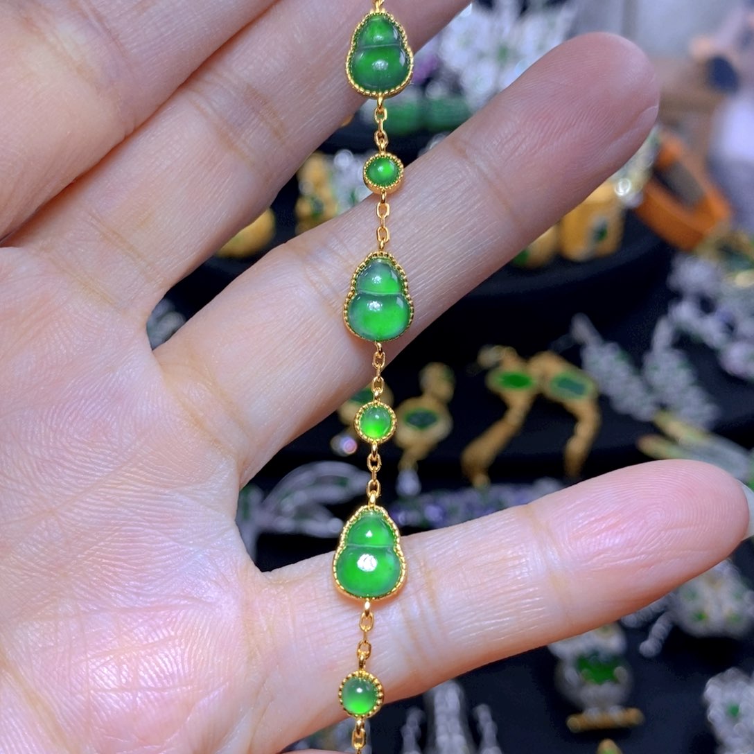 翡翠银S925镶嵌耳饰天然翡翠