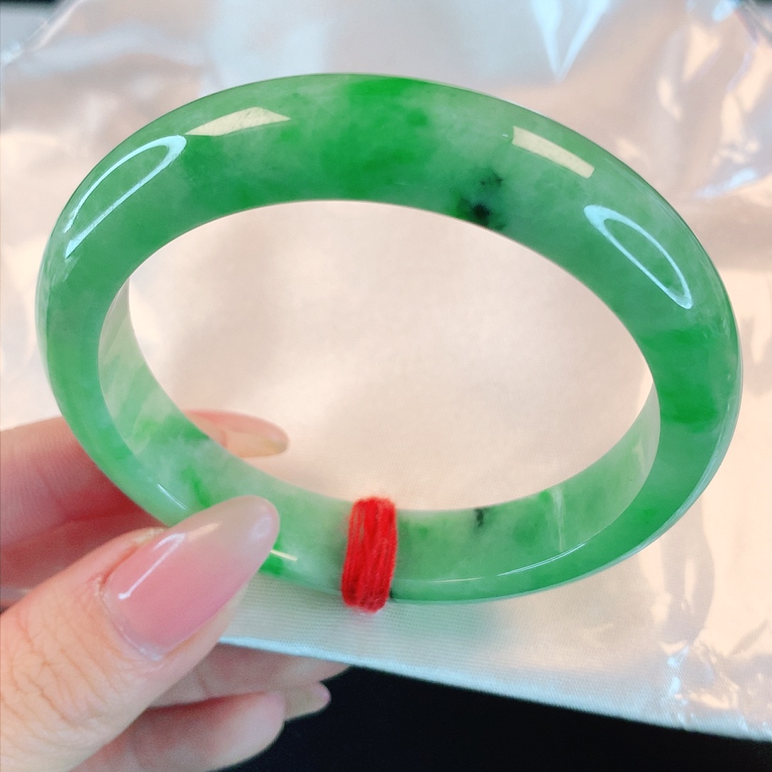 翡翠手镯未镶嵌55.9圈口