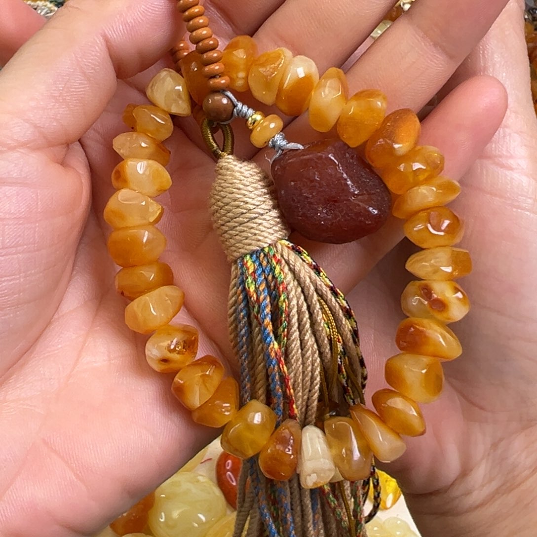 未镶嵌蜜蜡裸石蜜蜡