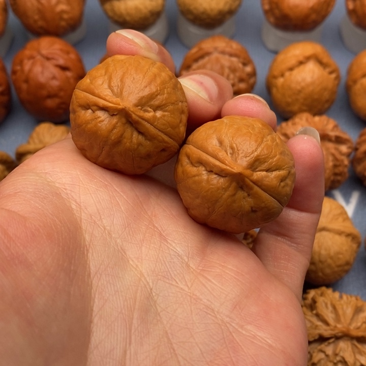 文玩核桃把件青龙珠