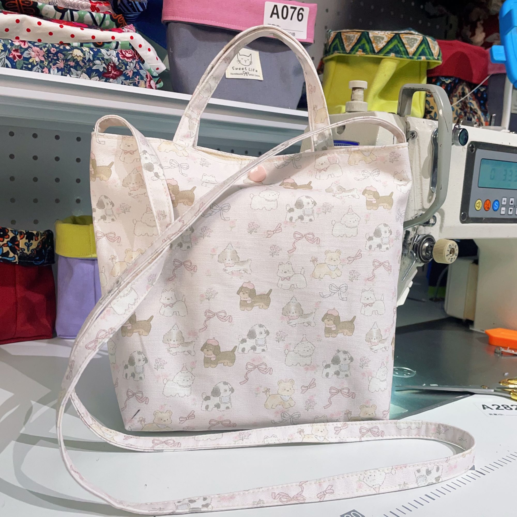 【手工不易，No退换】卡通手提斜跨细肩带春游包