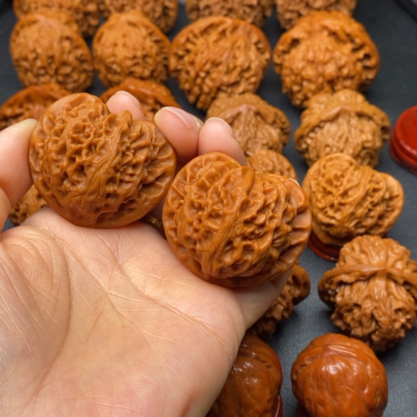 【闪购商品】文玩核桃把件42宫灯