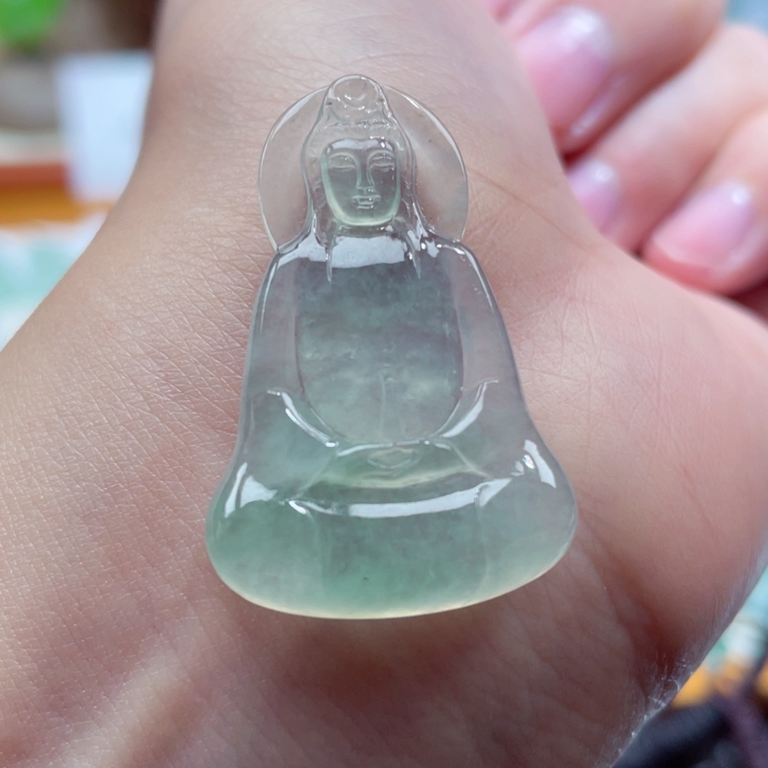 翡翠颈饰未镶嵌观音