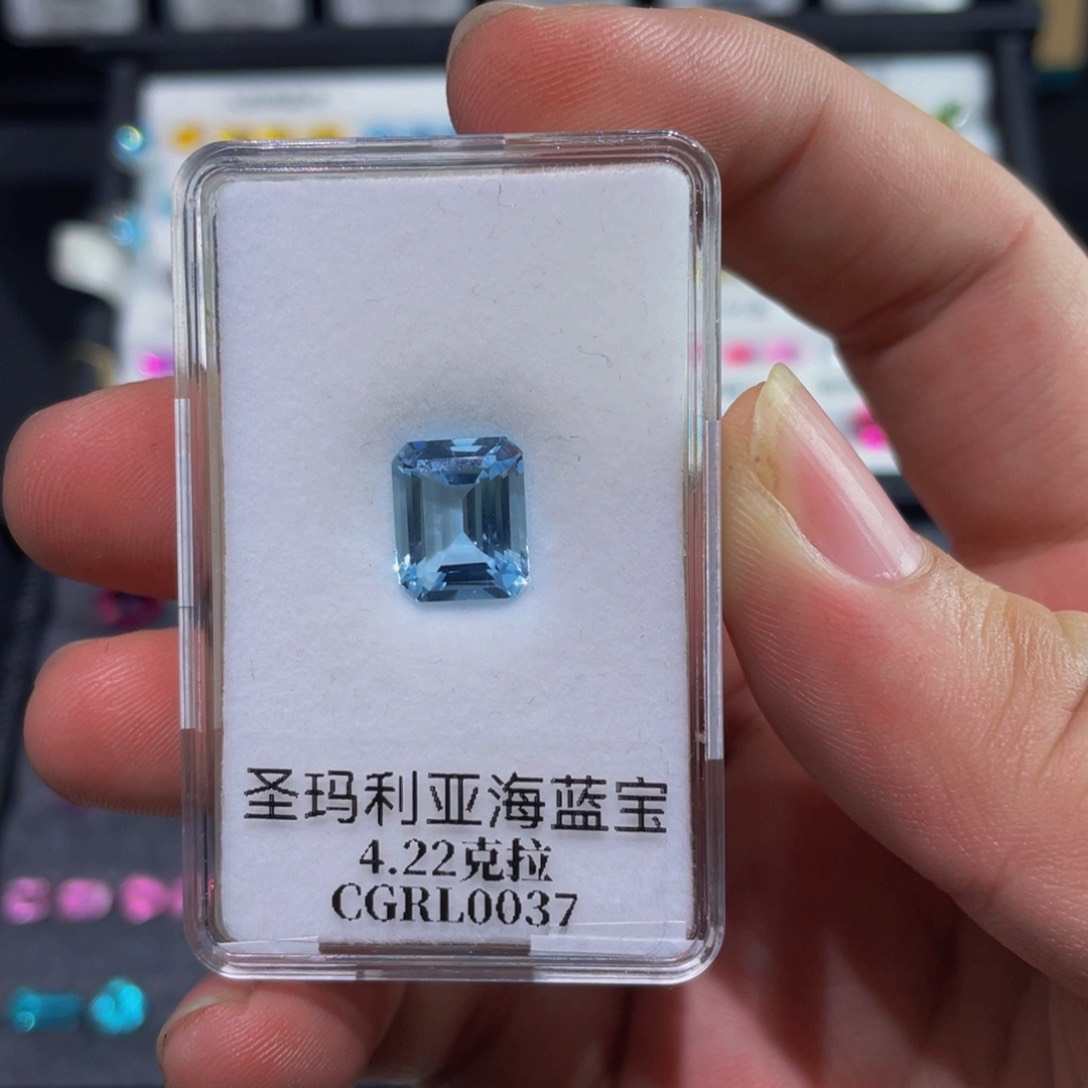海蓝宝石裸石未镶嵌4.22克拉圣玛利亚