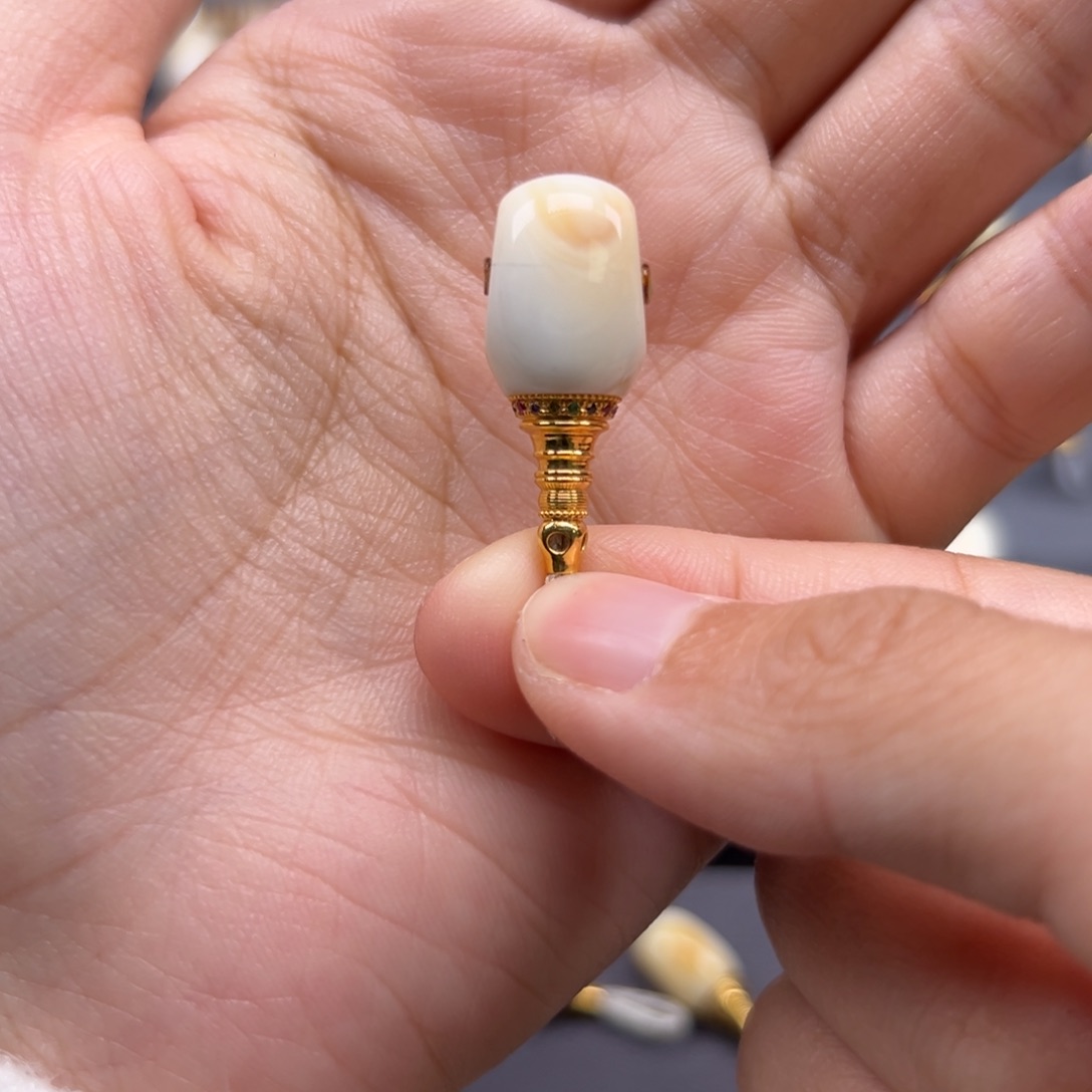 琥珀未镶嵌裸石10mm