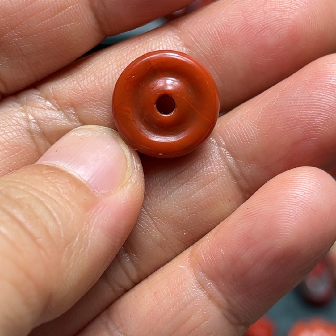 南红玛瑙未镶嵌颈饰