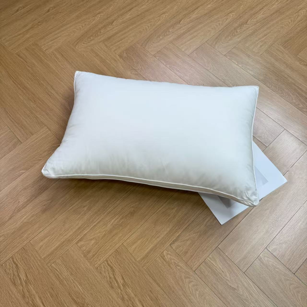 超蓬松 家用舒适亲肤柔软枕头（枕芯）高枕H9923