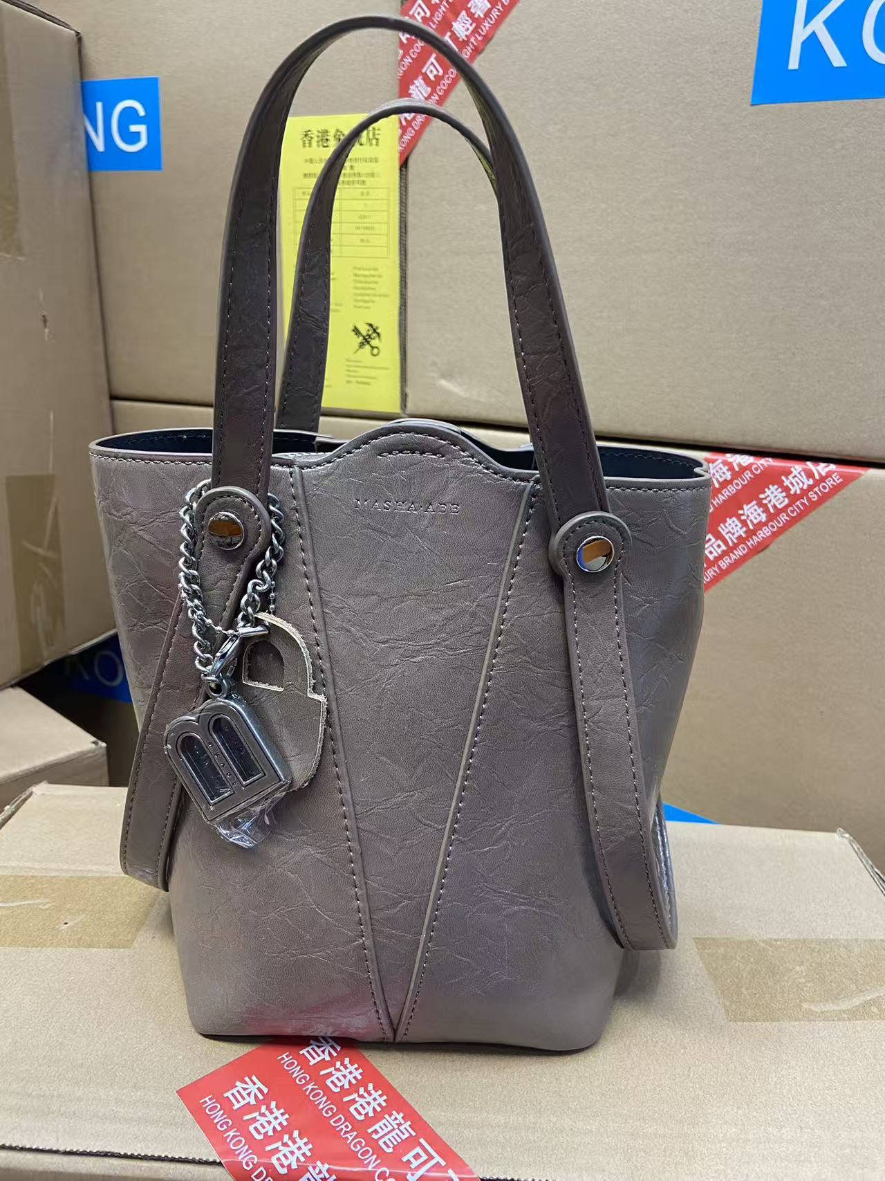 法式水桶包单肩纯色可折叠斜挎包百搭托特包休闲