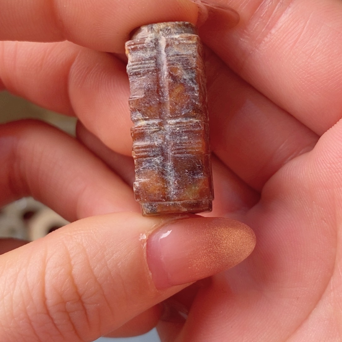 和田玉颈饰未镶嵌凡*?