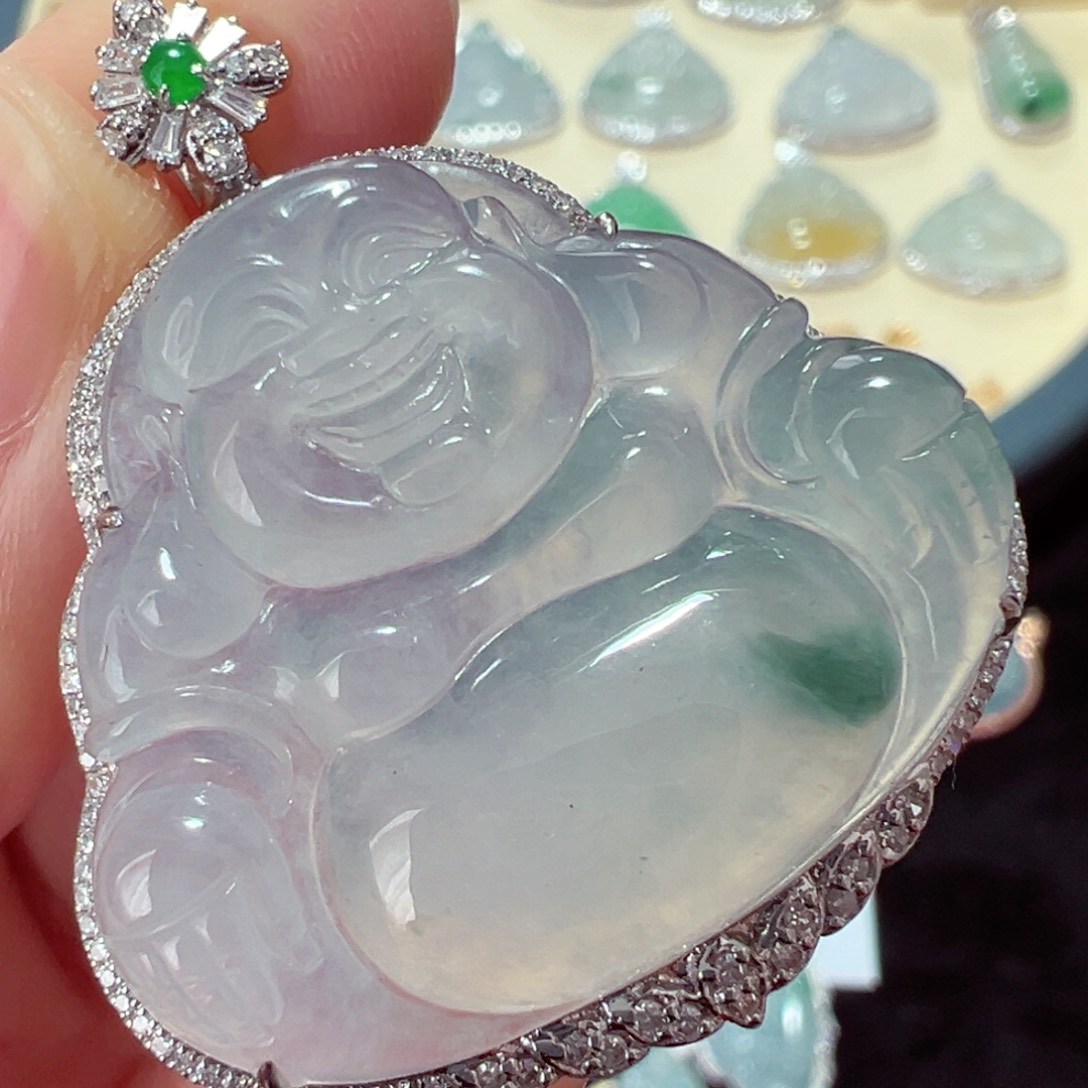 翡翠颈饰18K金镶嵌吊坠