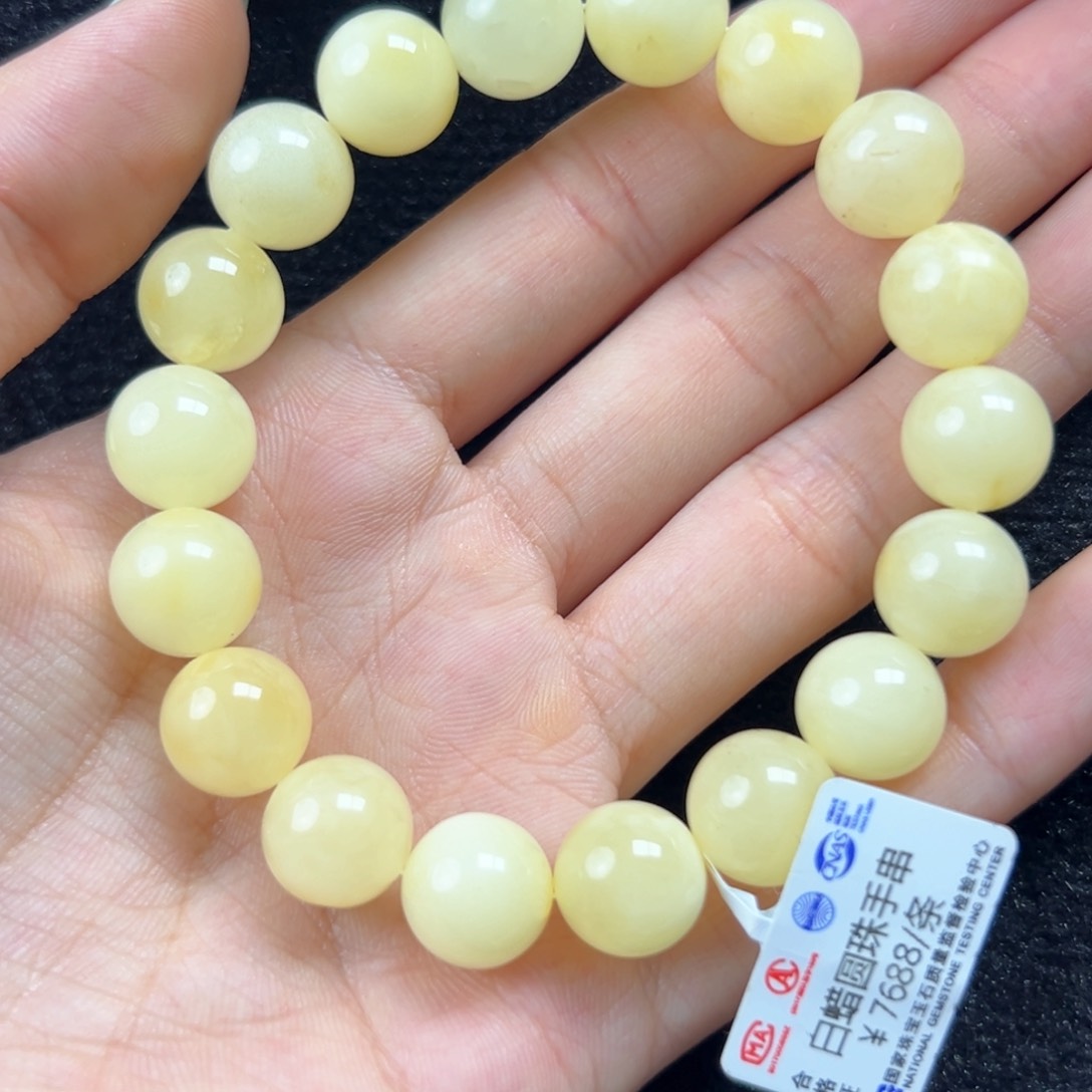 未镶嵌琥珀珠宝奇石