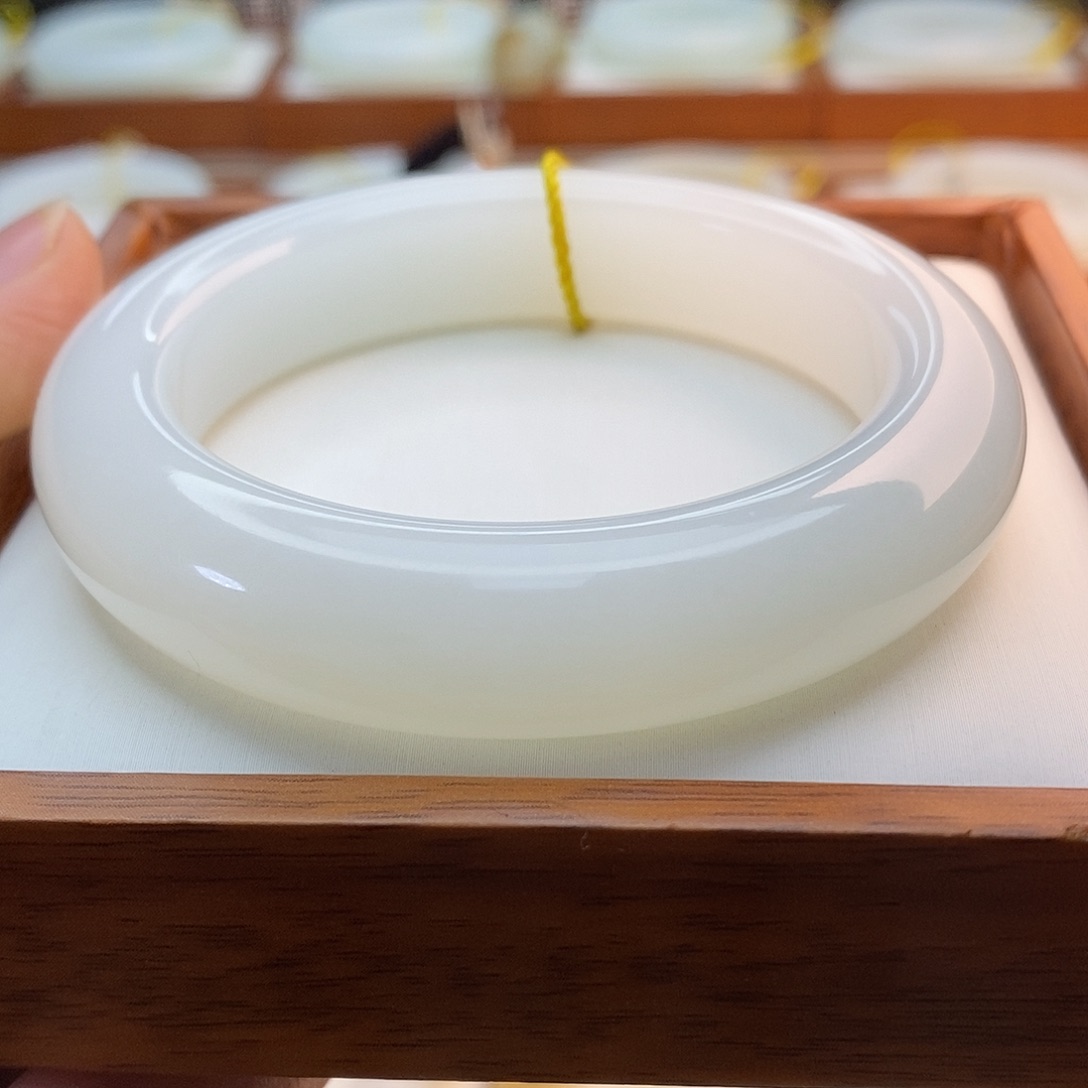 和田玉（白玉）未镶嵌手链