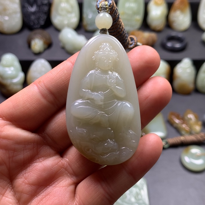 和田玉（糖玉）颈饰未镶嵌