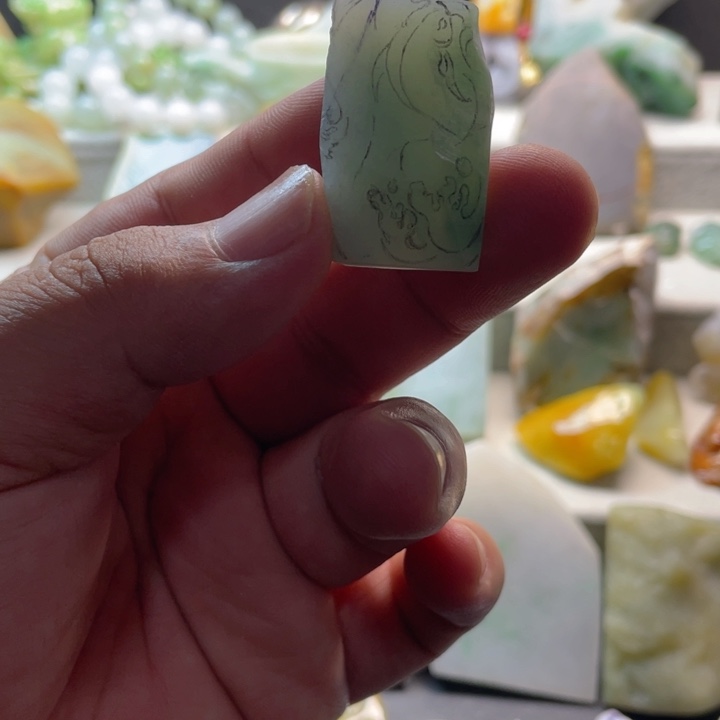 定制翡翠未镶嵌翡翠