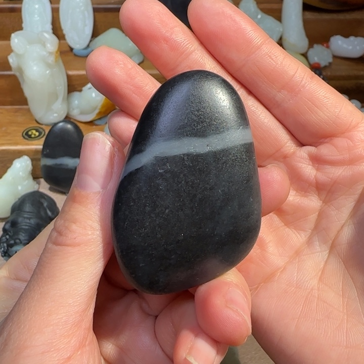 重***见和田玉未镶嵌挂件