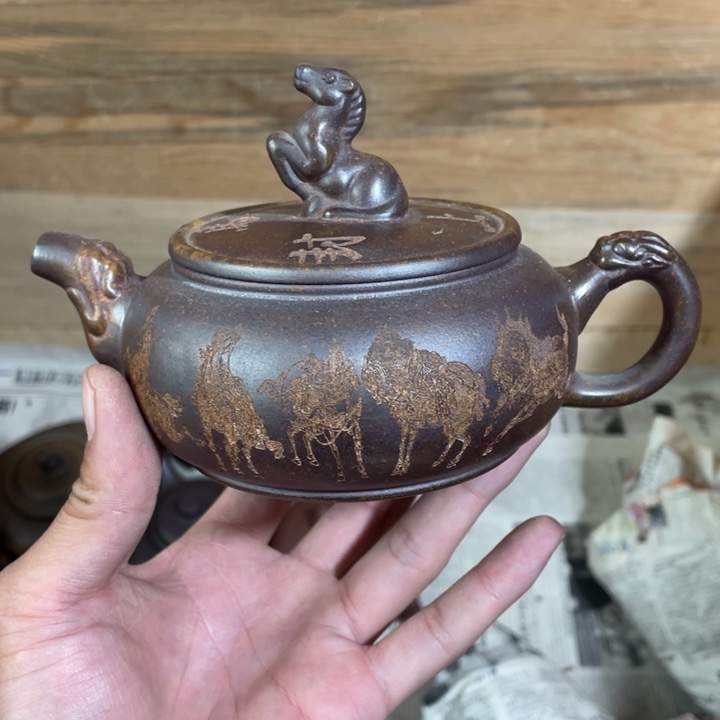茶壶紫砂老厂紫砂壶一件。
