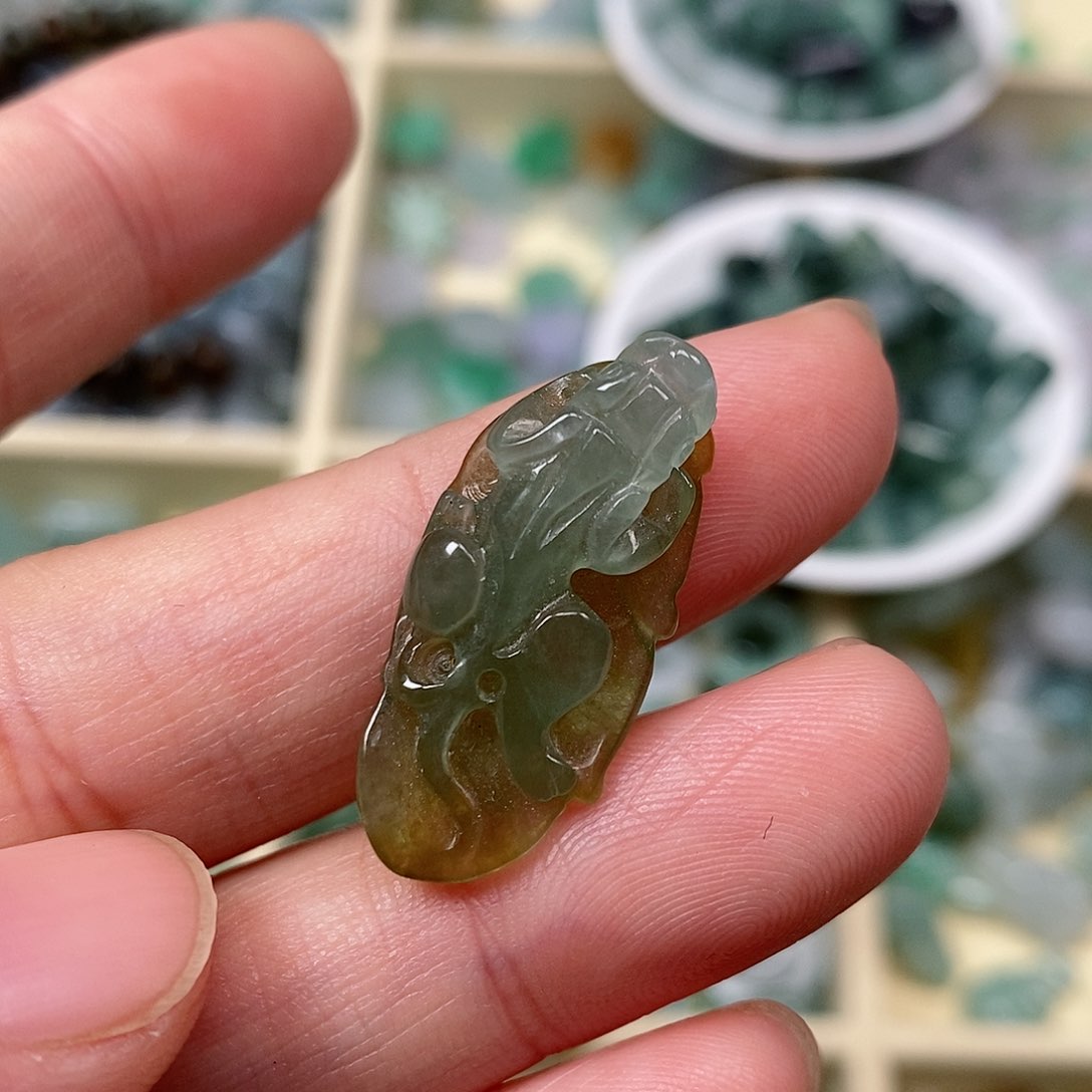 翡翠吊坠(不含链)未镶嵌