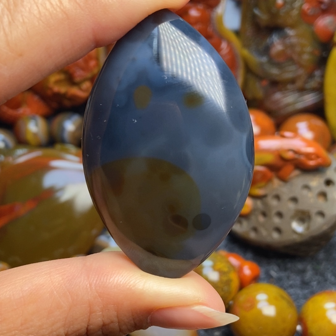 玛瑙/玉髓颈饰未镶嵌