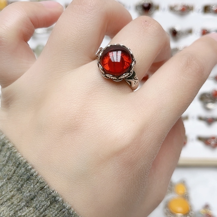 血珀戒指银S925镶嵌天然