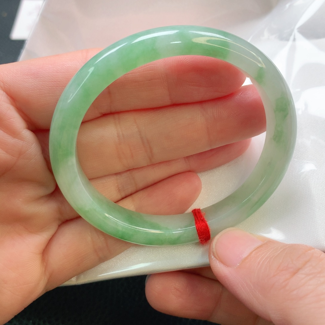 翡翠手镯未镶嵌54.3贵f