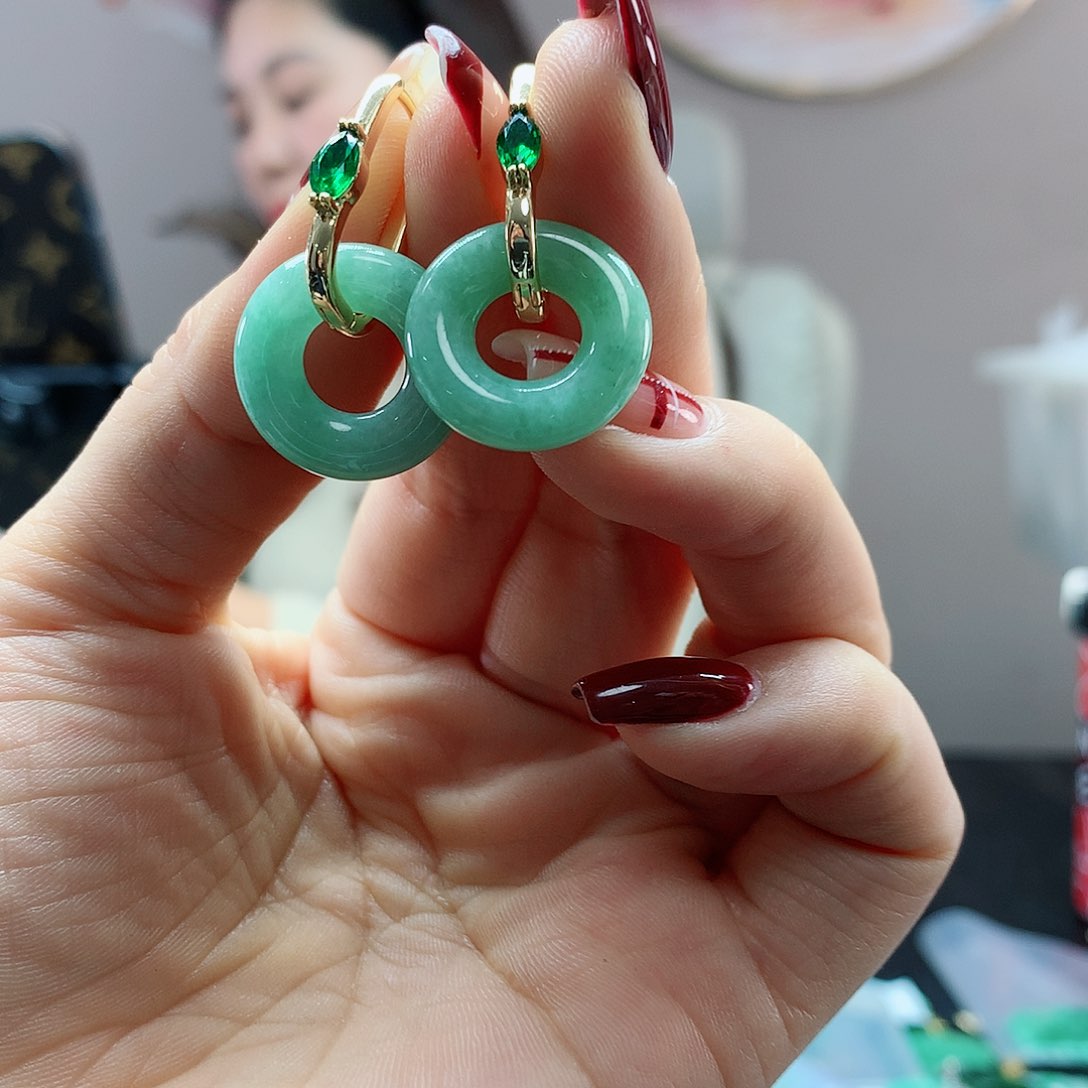 【闪购商品】翡翠耳饰未镶嵌，