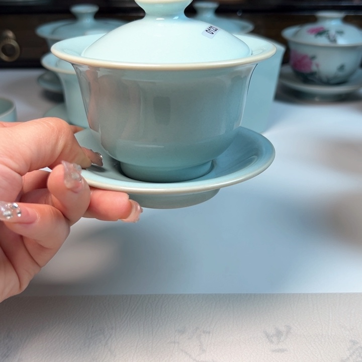 瓷片兵****↗微瑕哈哈哈哈哈哈