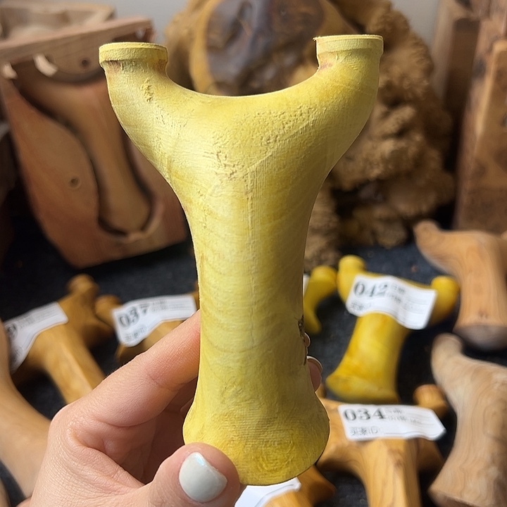 渐***远大叶紫檀（黑酸枝木类）岩桑飞虎半成品不退换