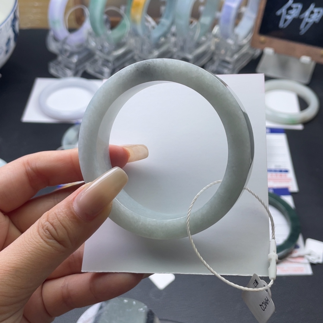 定制翡翠未镶嵌翡翠手镯基地质检发货