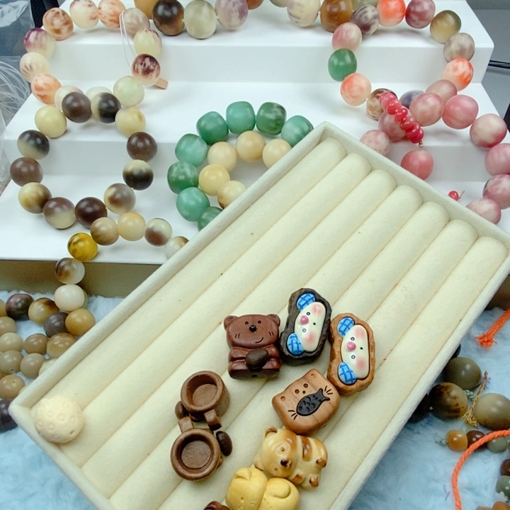 缺***c吊坠菩提根/象牙果