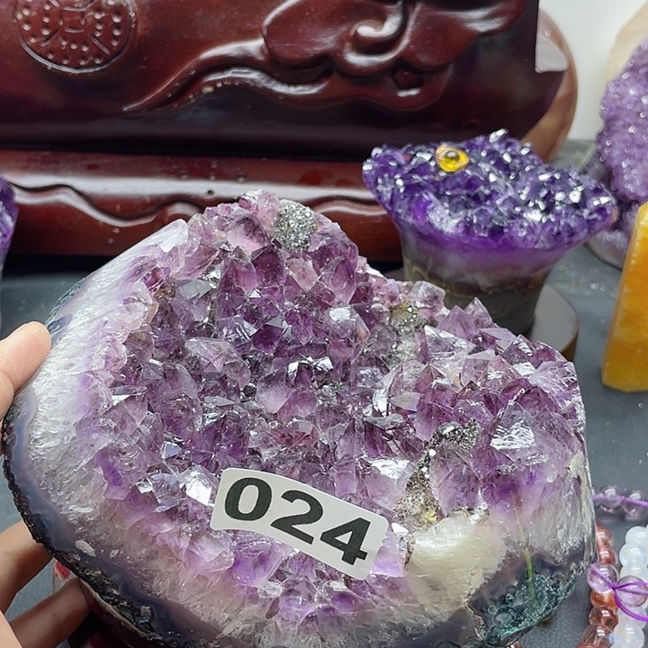 水晶大型摆件（非配饰）未镶嵌