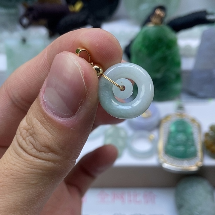 翡翠颈饰未镶嵌缅甸A货翡翠