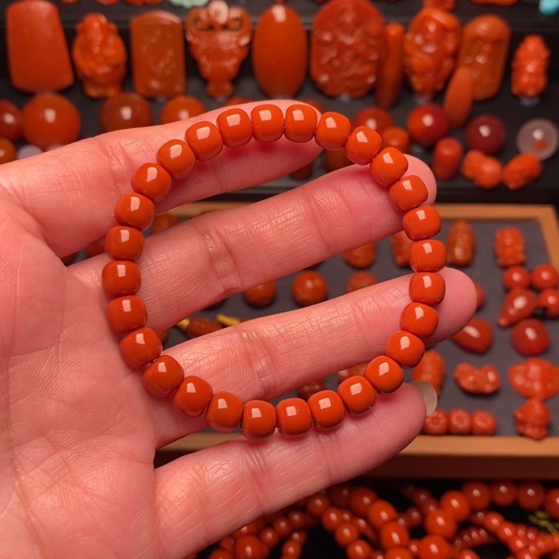 南红玛瑙7.2老型精工手串未镶嵌探*郎