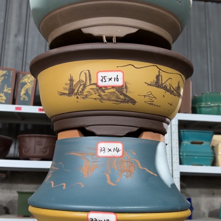 紫砂花盆      116-4。  