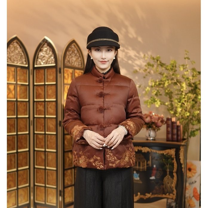 FSSIA厚福｜红云纱90白鹅绒加厚里布100桑蚕丝国风刺绣鹅绒服4098