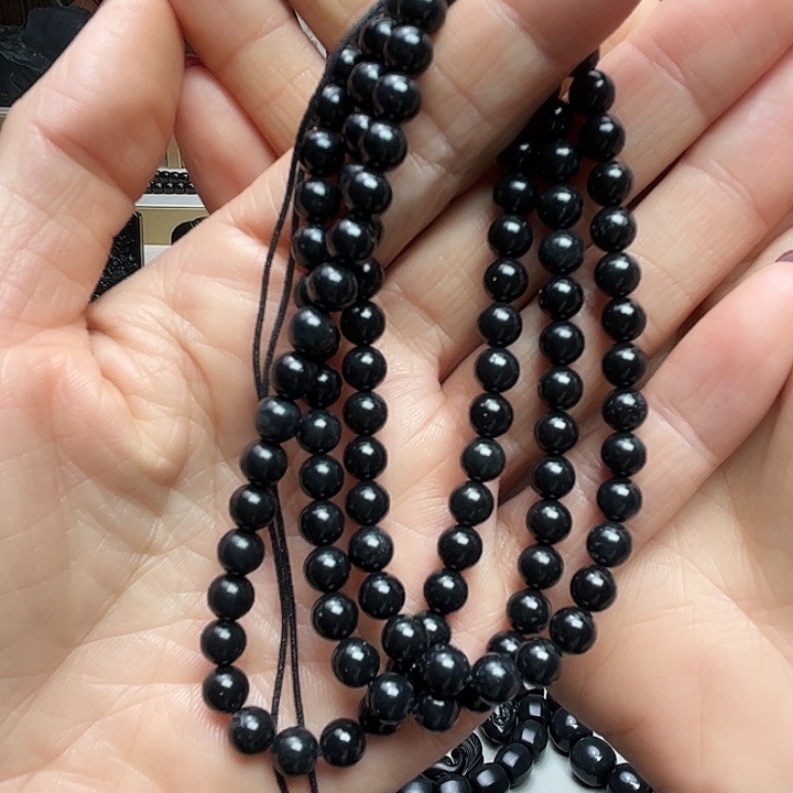 和田玉（墨玉）未镶嵌手链卡6。108带毛孔