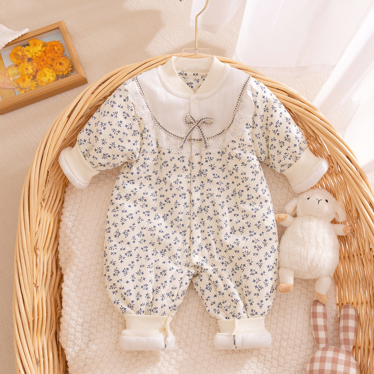 婴儿夹棉连体衣秋冬季满月女宝宝棉服哈衣爬服冬装棉衣外穿衣服