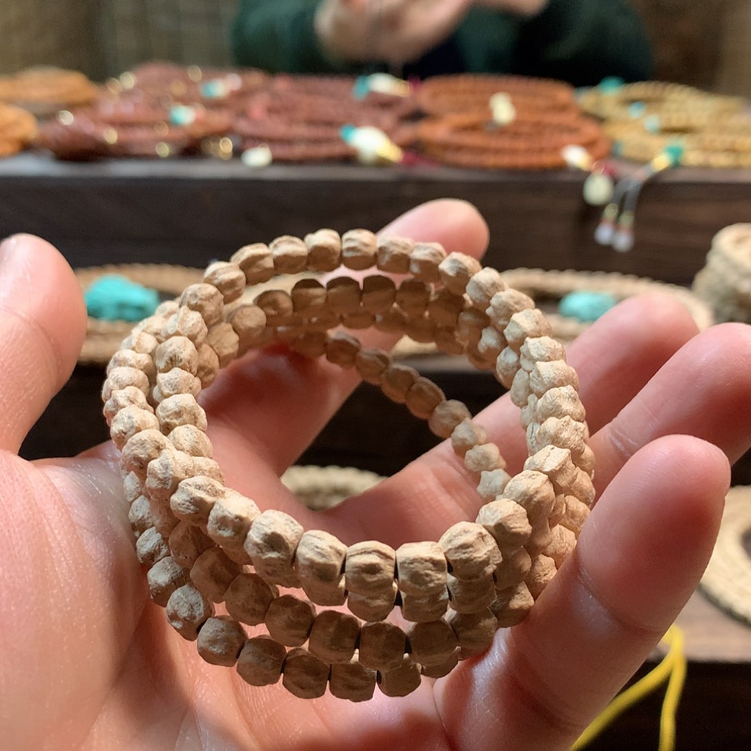 柏香籽/百香籽吊坠粉皮红油方块龙脊顺