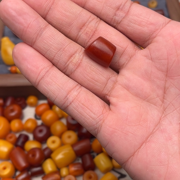 @***白琥珀未镶嵌裸石蜜蜡马蹄