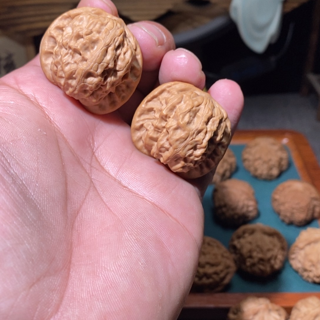 文玩核桃吊坠野狼37