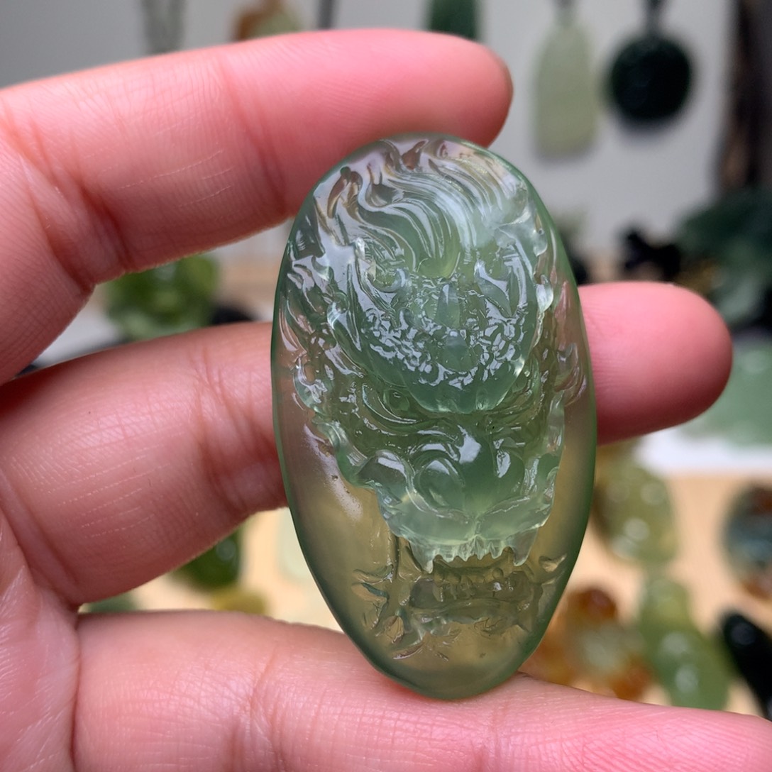 岫玉挂件龙头未镶嵌