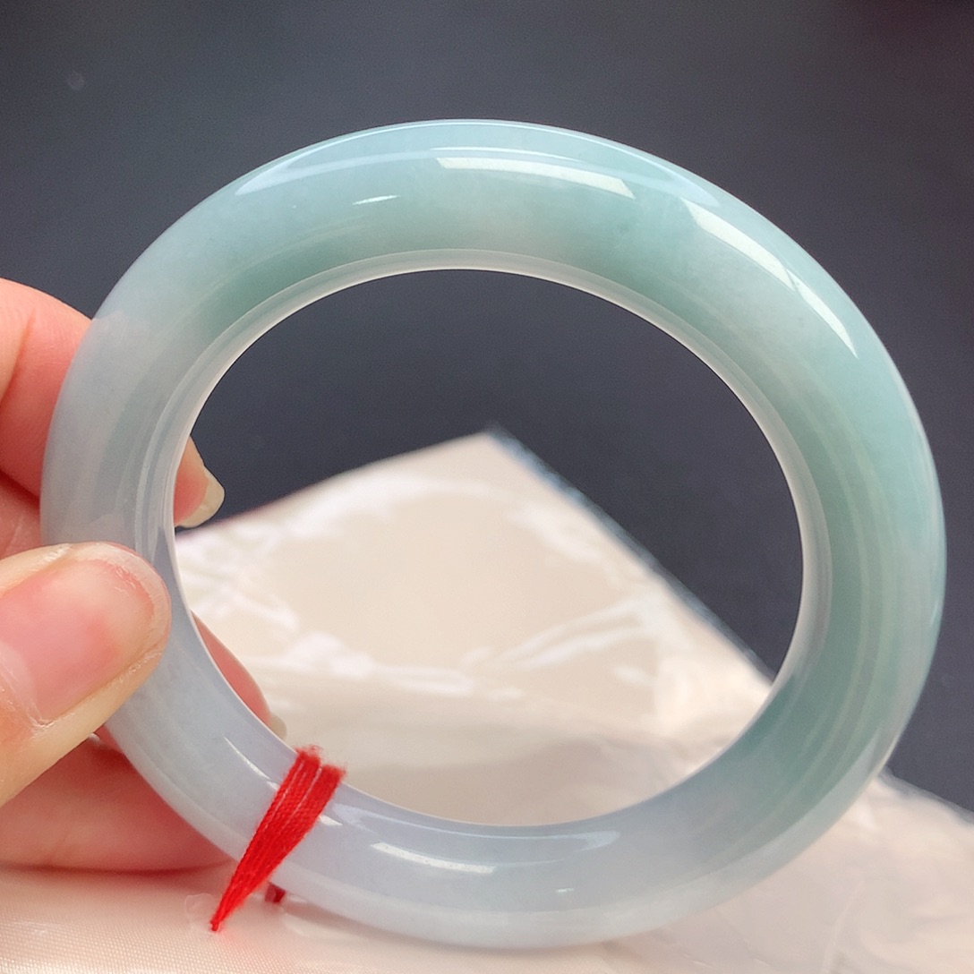 翡翠手镯（圆镯）未镶嵌05n n n n n n n