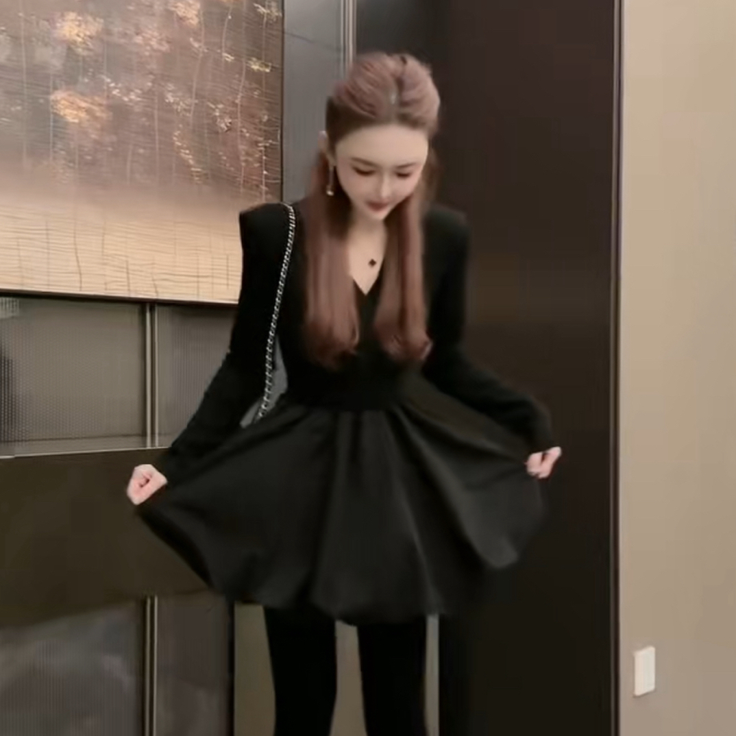 大胖家9998#大码法式V领收腰显瘦高级感小众设计感连衣裙