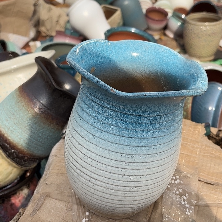 正品紫砂口15高20瑕疵