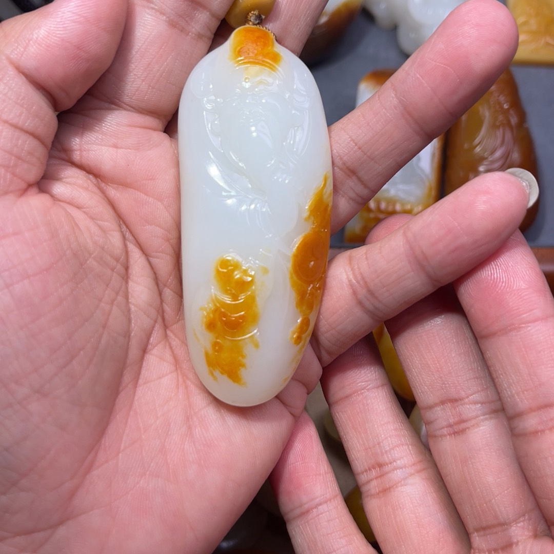 和田玉挂件未镶嵌牛***香