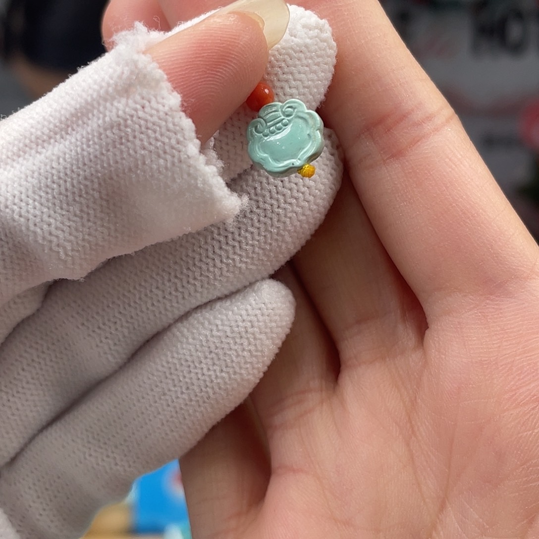 绿松石未镶嵌挂件