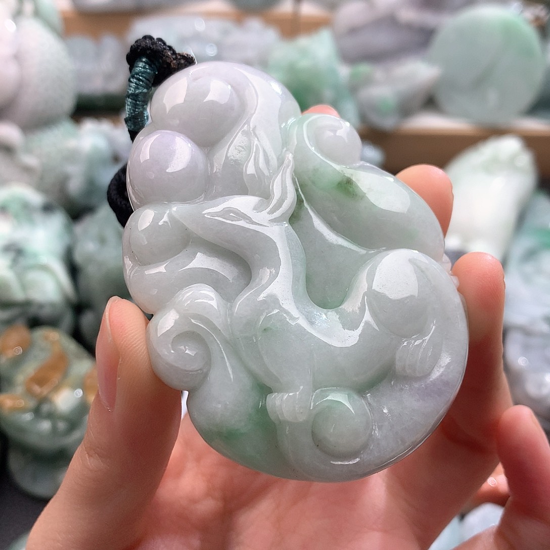 吊坠(不含链)未镶嵌翡翠