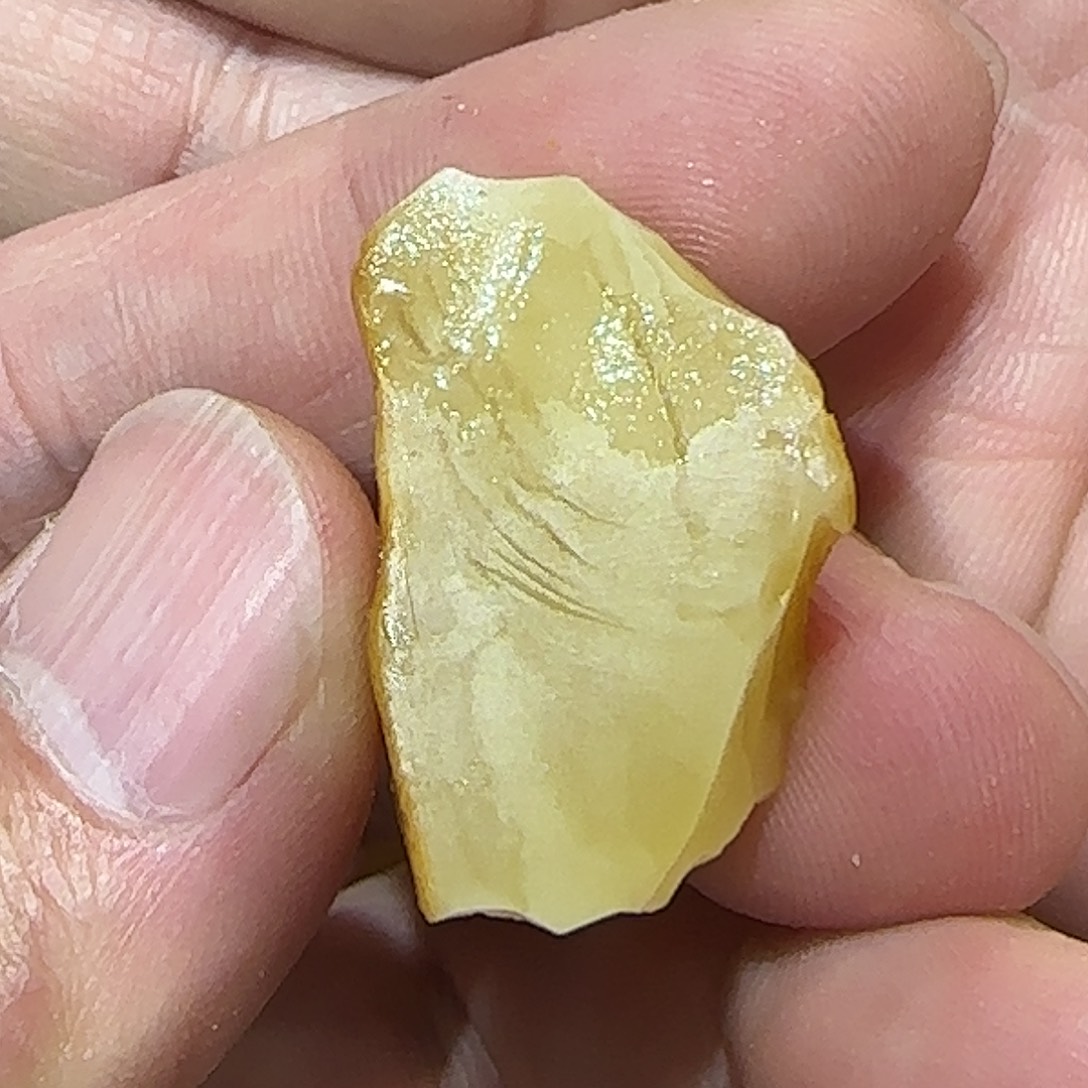 定制琥珀未镶嵌蜜蜡